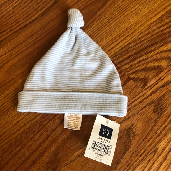 GAP Other - Baby gap Newborn Top Knot Hat NWT GAP Other - Baby gap Newborn Top Knot Hat NWT